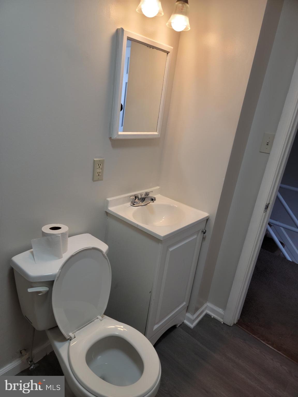 3127 Bero Road Baltimore, MD 21227 - Photo 14 of 18