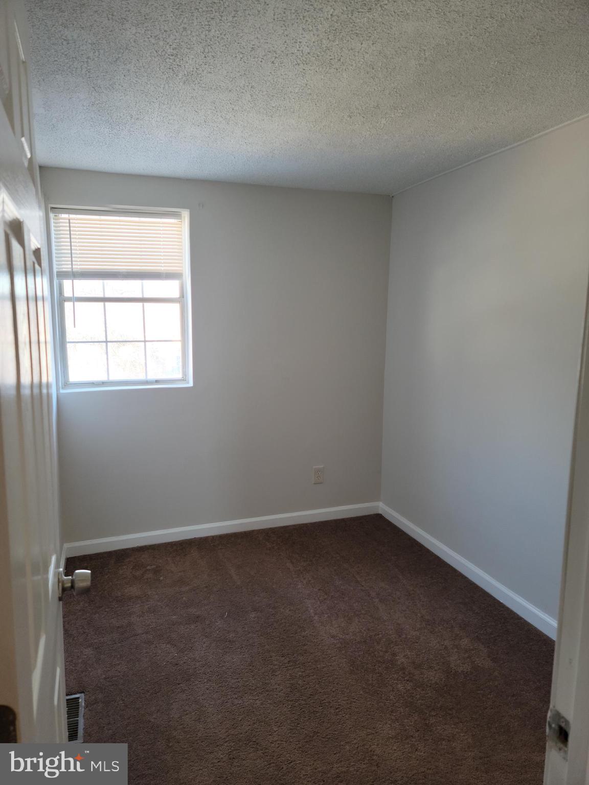 3127 Bero Road Baltimore, MD 21227 - Photo 16 of 18