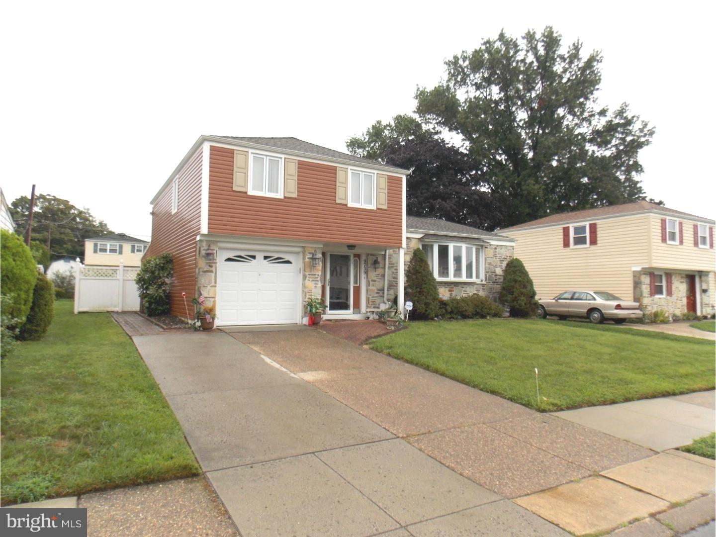 9739 Chapel Road Philadelphia, PA 19115 - Photo 2 of 15