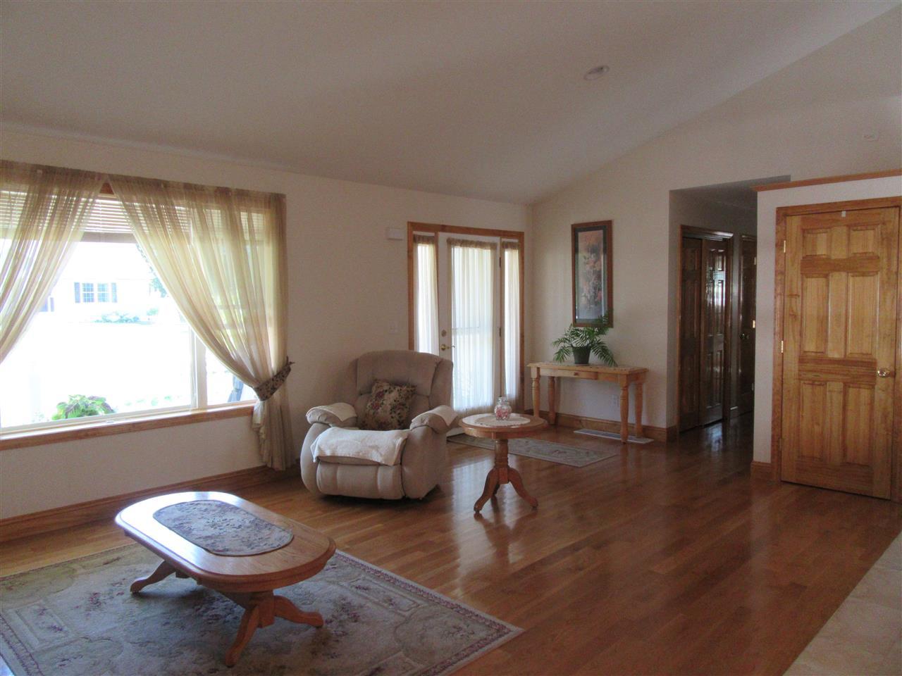 13 Crimson Lane Rochester, NH 03868 - Photo 5 of 32