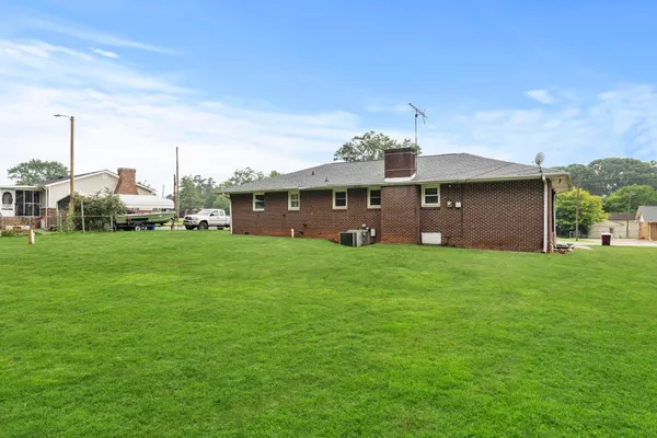 $230,000 | 214 Crawford Circle, Spartanburg, SC 29301