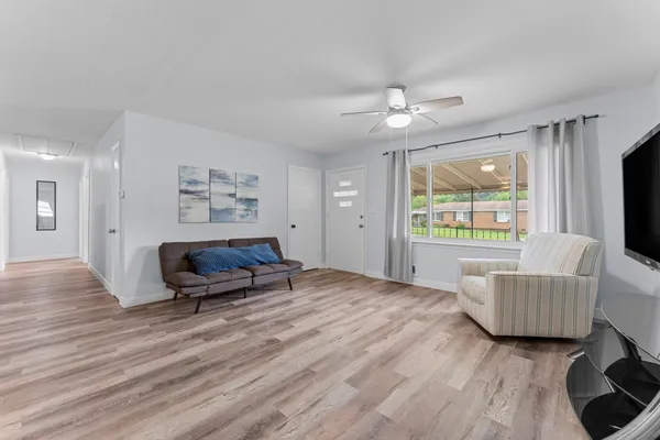 $230,000 | 214 Crawford Circle, Spartanburg, SC 29301