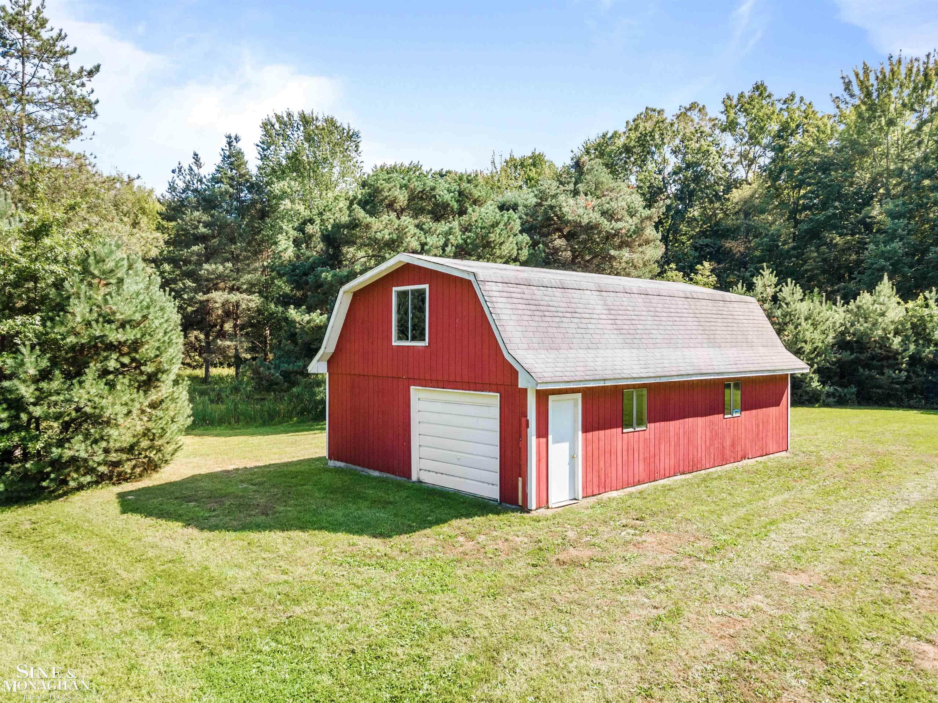 8591 Marsh Road Algonac, MI 48001 - Photo 9 of 40