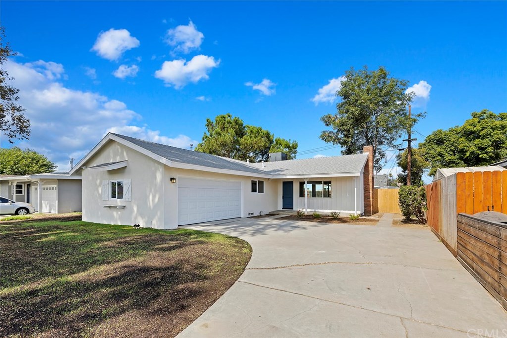 6427 Juanro Way Riverside, CA 92504 - Photo 4 of 23