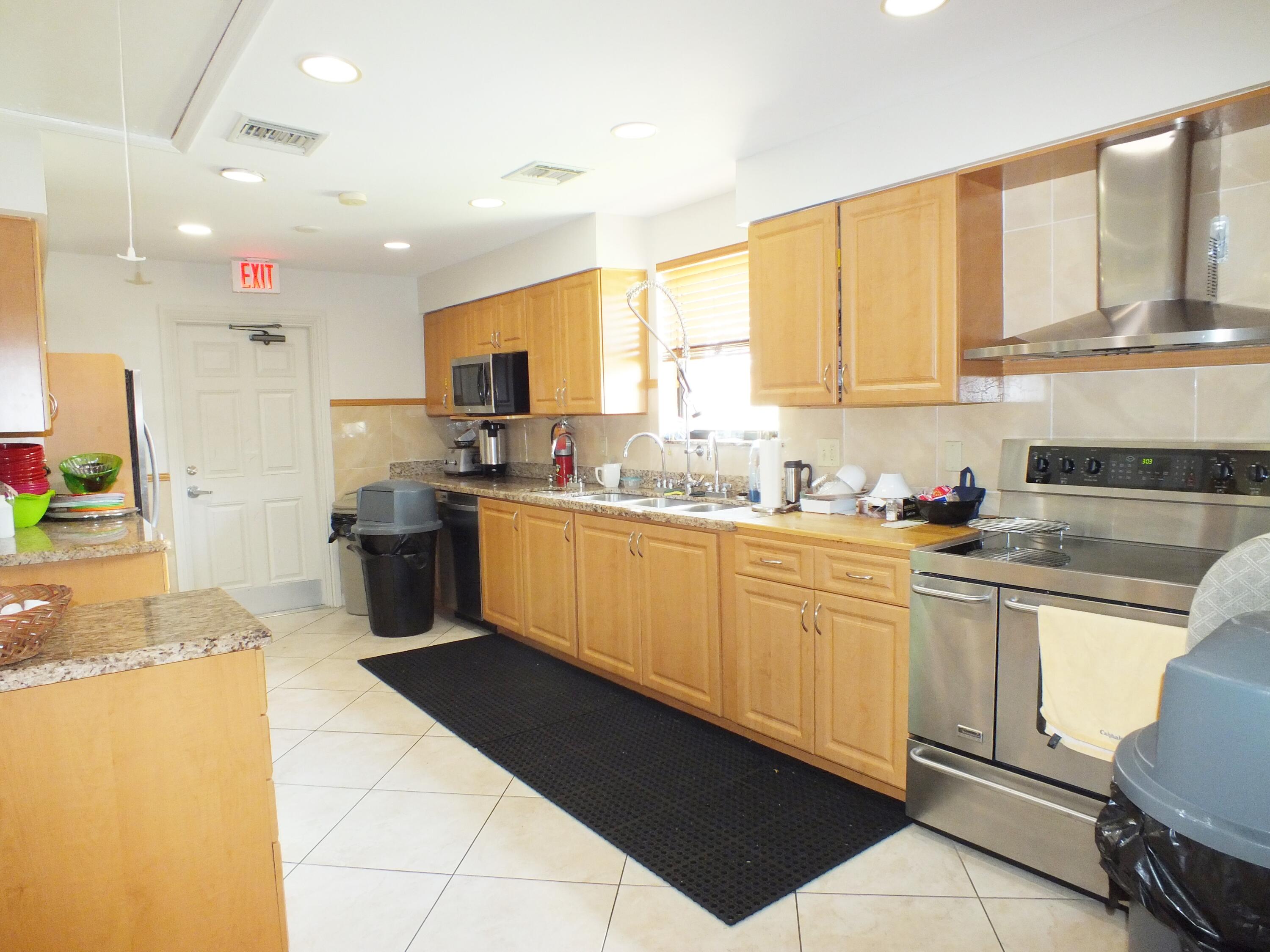 4480 Ficus Tree Road, Unit B Boynton Beach, FL 33436 - Photo 42 of 49 DSCF7231 (2)
