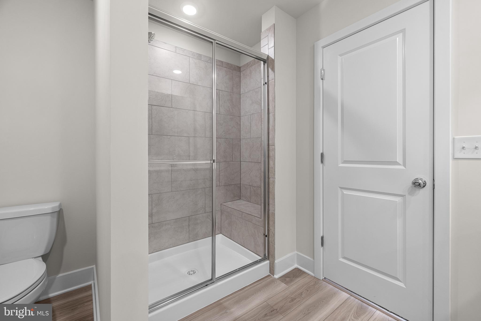 1816 Smith Is Road Baltimore, MD 21244 - Photo 9 of 16 Owner's Bath