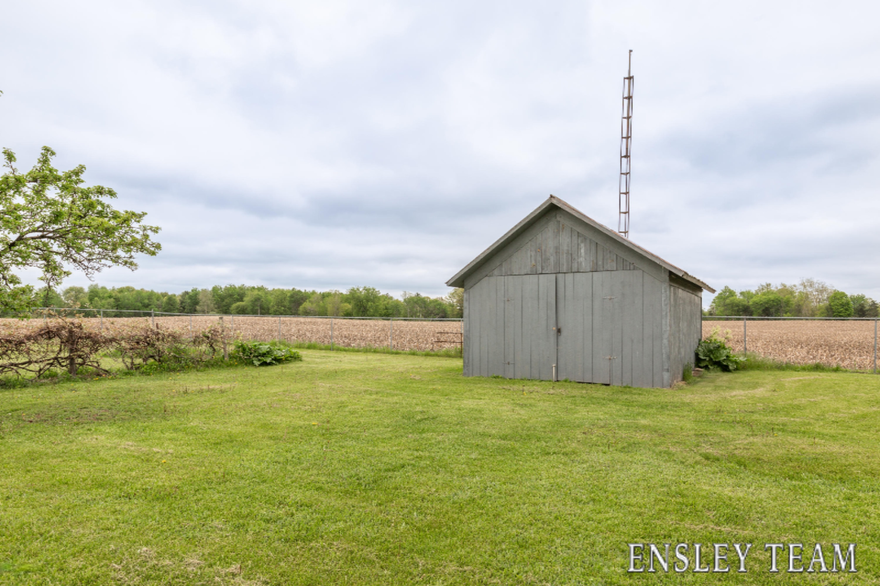 1233 Waldron Road South Crystal, MI 48818 - Photo 6 of 19 Ensley Team-1233 Waldron Rd Crystal-18