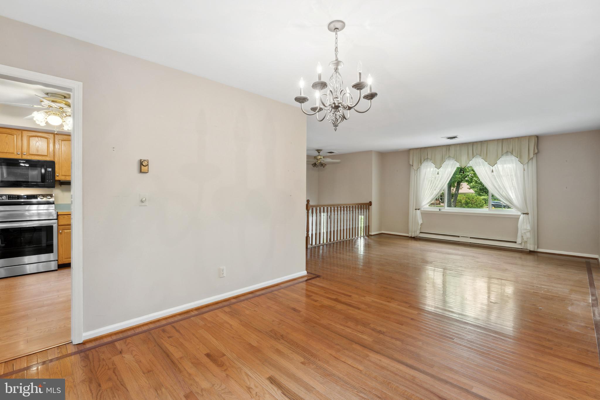 662 Hope Road Stafford, VA 22554 - Photo 10 of 40 Dining Room-Living Room