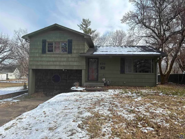$135,000 | 430 Northeast Wabash Avenue, Topeka, KS 66616