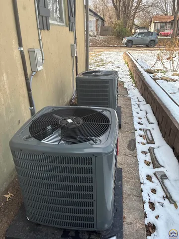 $135,000 | 430 Northeast Wabash Avenue, Topeka, KS 66616