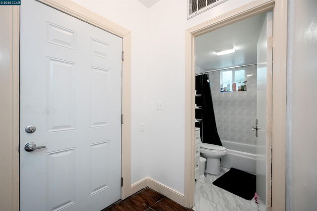 $675,000 | 2510 East 21st Street, Oakland, CA 94601