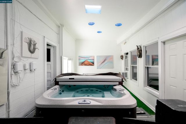 $675,000 | 2510 East 21st Street, Oakland, CA 94601