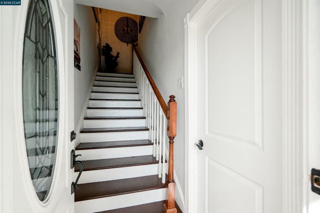 $675,000 | 2510 East 21st Street, Oakland, CA 94601