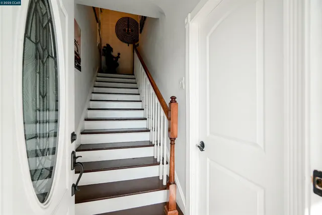 $720,000 | 2510 East 21st Street, Oakland, CA 94601