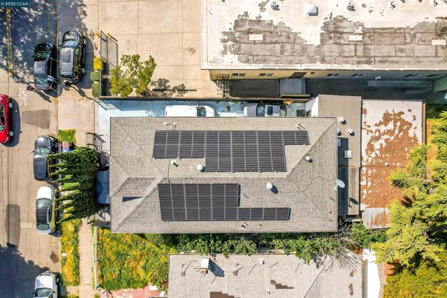 $675,000 | 2510 East 21st Street, Oakland, CA 94601