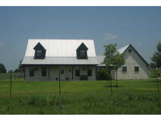 136 McNeil Road Luling, TX 78648 - Photo 1 of 1 Gallery Image 1