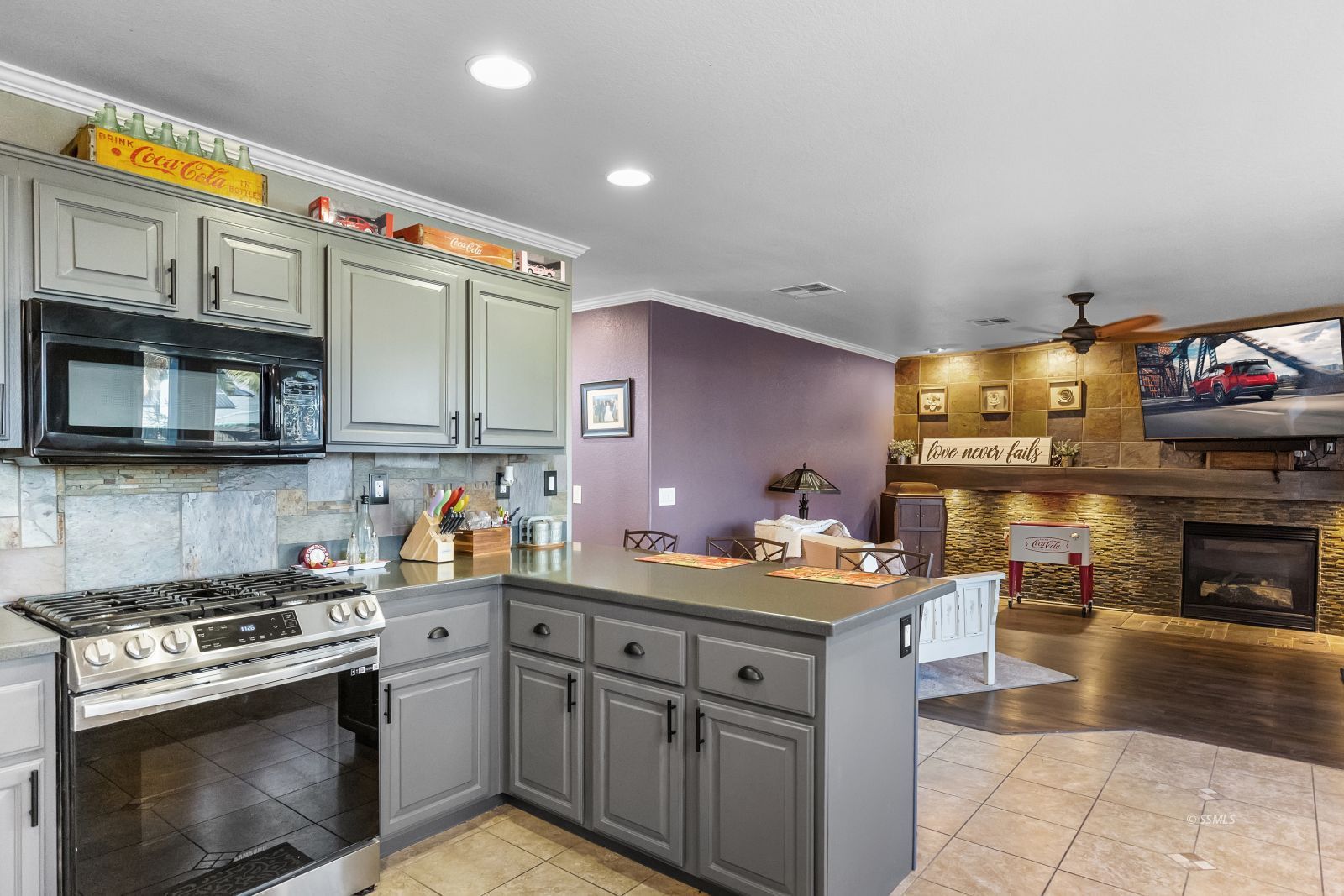 1208 Rebecca Avenue Ridgecrest, CA 93555 - Photo 19 of 48 Gallery Image 19
