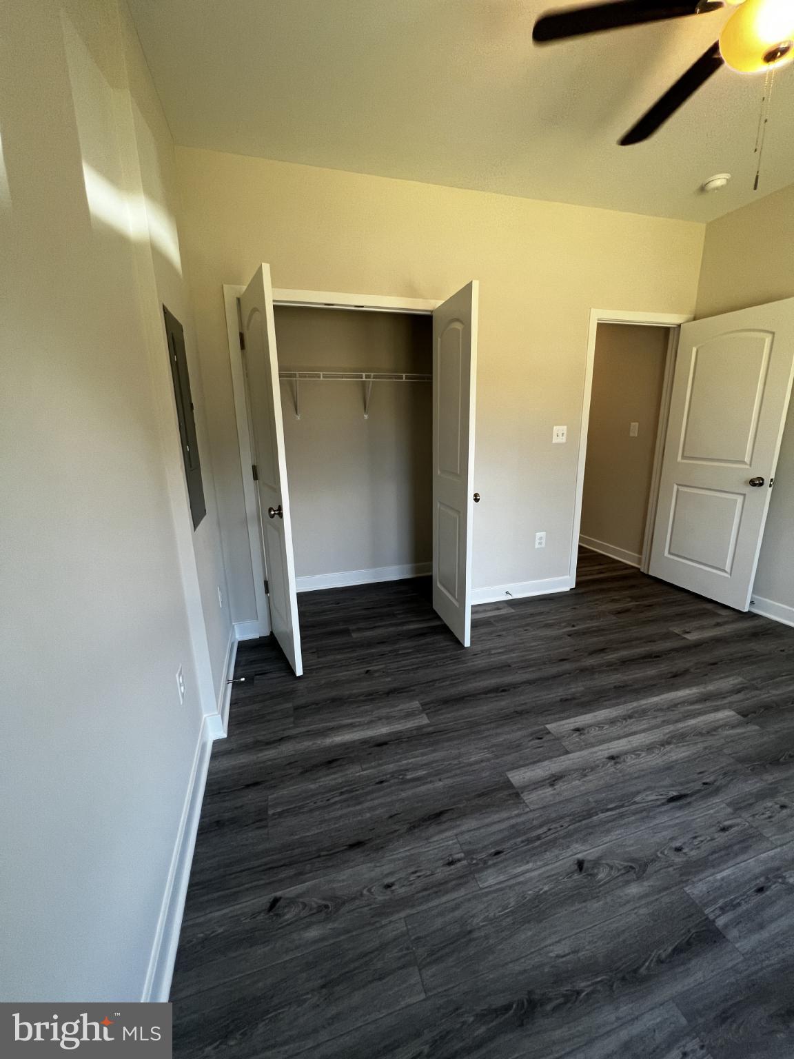 38 Meadow View Lane Colonial Beach, VA 22443 - Photo 14 of 44 Spacious room with modern finishes.