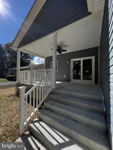 $2,195 | 38 Meadow View Lane, Colonial Beach, VA 22443