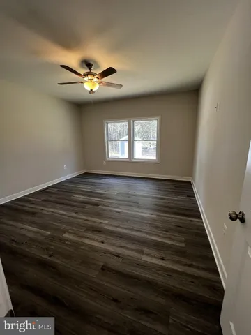 $2,195 | 38 Meadow View Lane, Colonial Beach, VA 22443