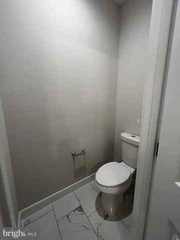 $2,195 | 38 Meadow View Lane, Colonial Beach, VA 22443