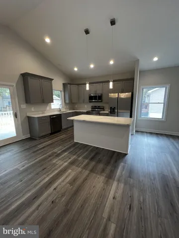 $2,195 | 38 Meadow View Lane, Colonial Beach, VA 22443