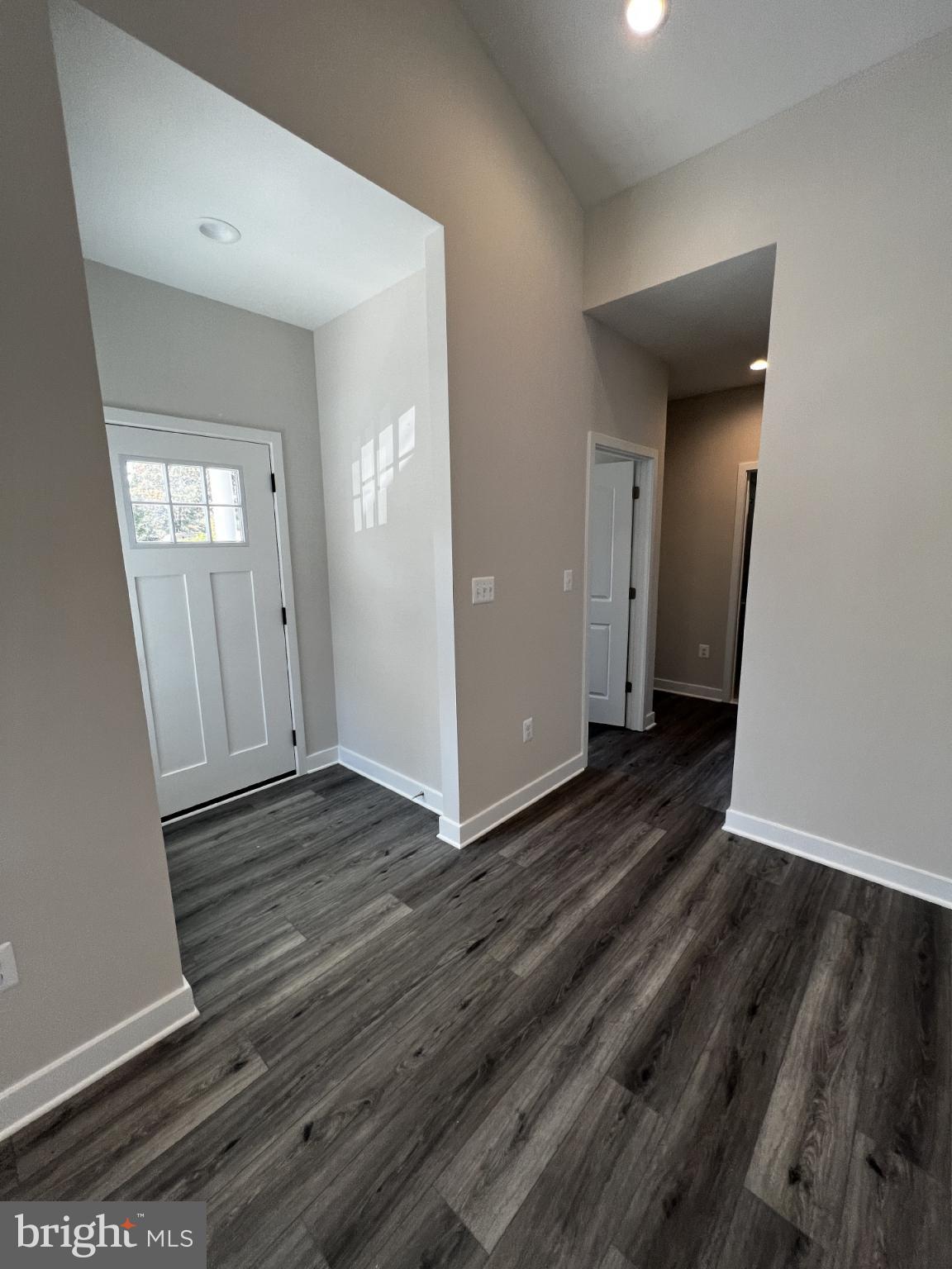 38 Meadow View Lane Colonial Beach, VA 22443 - Photo 9 of 44 Inviting entryway with modern finishes.