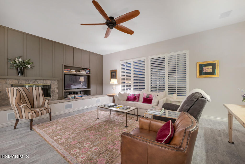 5937 Indian Terrace Drive Simi Valley, CA 93063 - Photo 22 of 75 5937 Indian Terrace Dr- HsHProd -1014