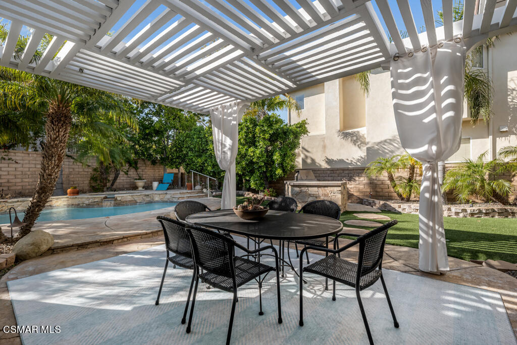 5937 Indian Terrace Drive Simi Valley, CA 93063 - Photo 47 of 75 5937 Indian Terrace Dr- HsHProd -49