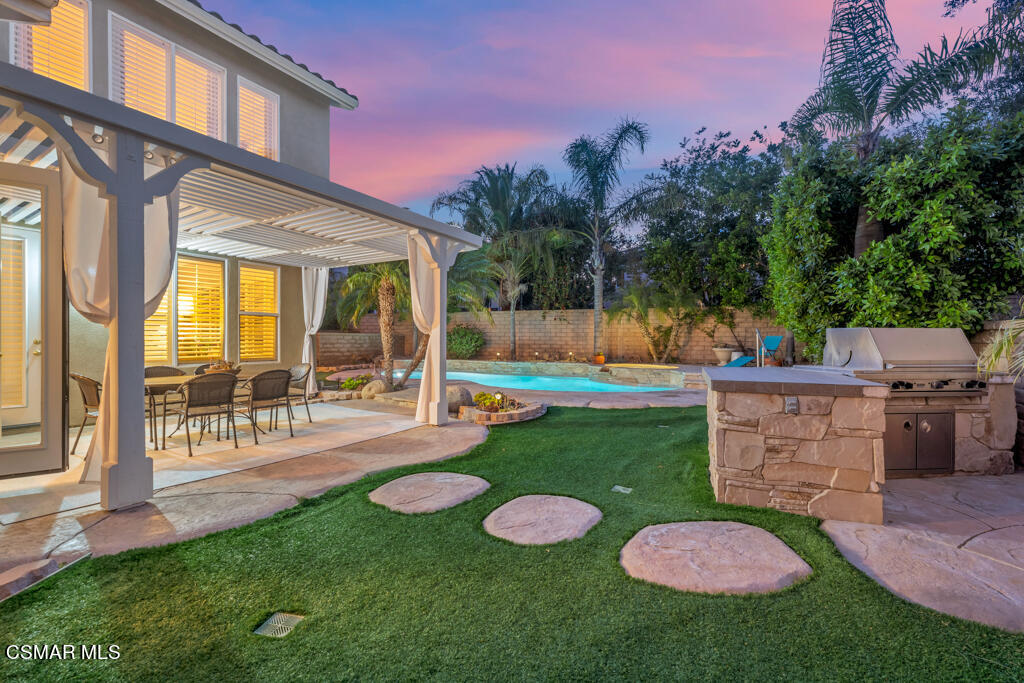 5937 Indian Terrace Drive Simi Valley, CA 93063 - Photo 10 of 75 5937 Indian Terrace Dr- HsHProd -1022