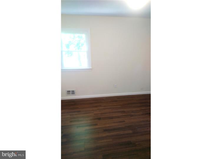 20 Smith Street Howell, NJ 07731 - Photo 11 of 15