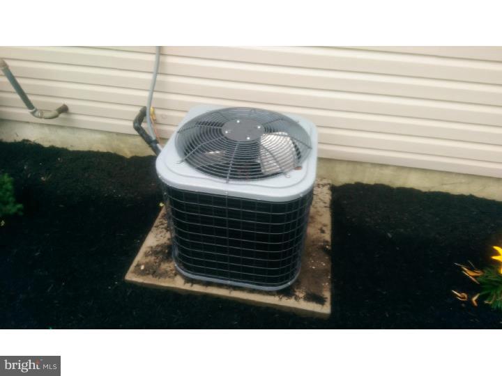 20 Smith Street Howell, NJ 07731 - Photo 10 of 15