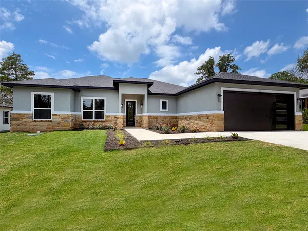 $389,900 | 112 Heleakala Drive, Bastrop, TX 78602