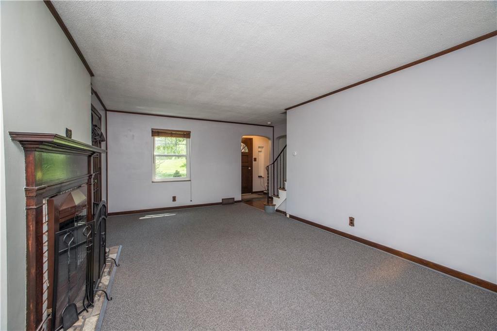 4757 Doyle Road Pittsburgh, PA 15227 - Photo 5 of 25 Gallery Image 5