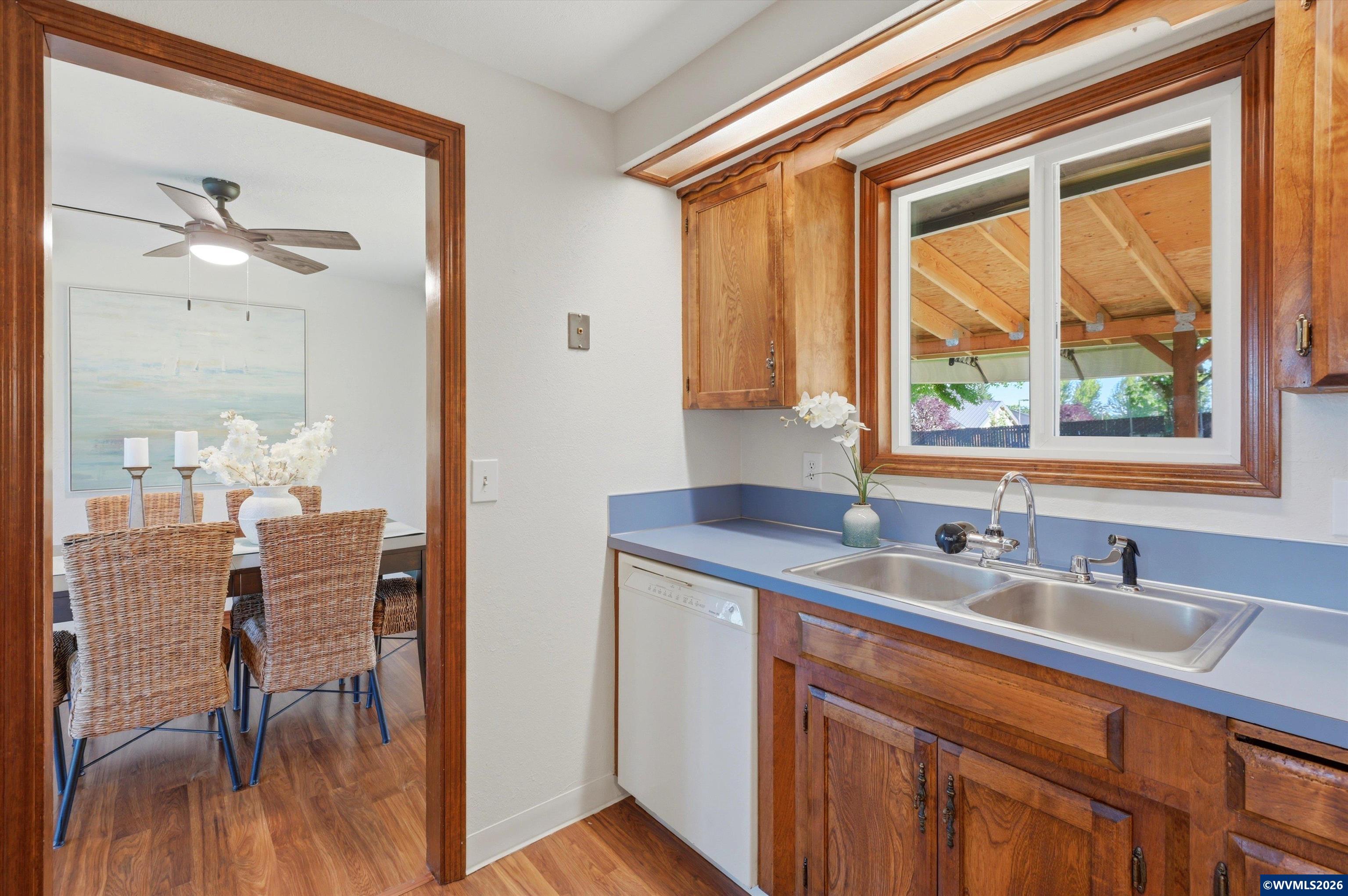 1249 Southwest Maple Street Dallas, OR 97338 - Photo 14 of 36