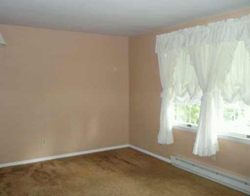 290 McCleary Road Hookstown, PA 15050 - Photo 3 of 8 Living Room.