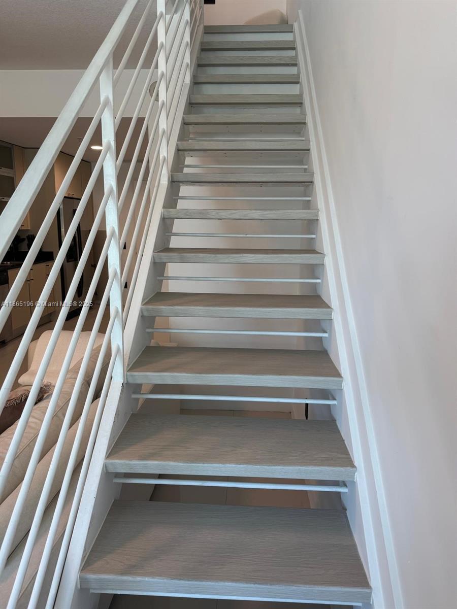 60 Southwest 13th Street, Unit 1406 Miami, FL 33130 - Photo 8 of 19 a view of entryway