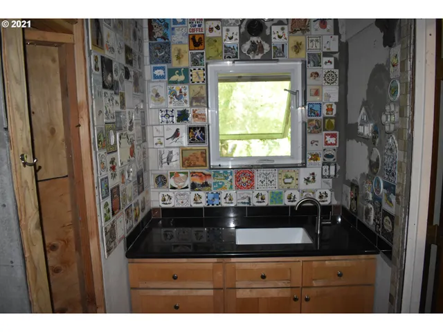 a view of a hallway with workspace