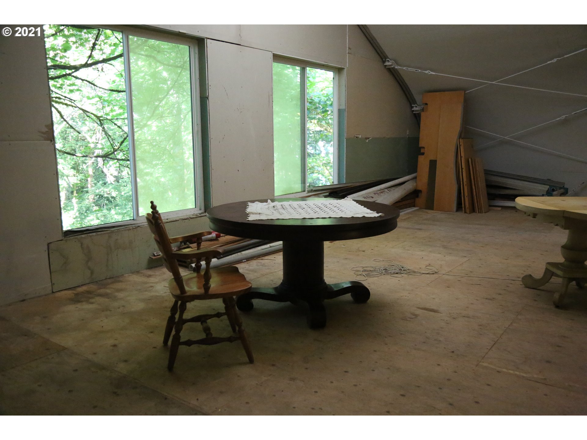 4911 Southwest Garden Home Road Portland, OR 97219 - Photo 4 of 15