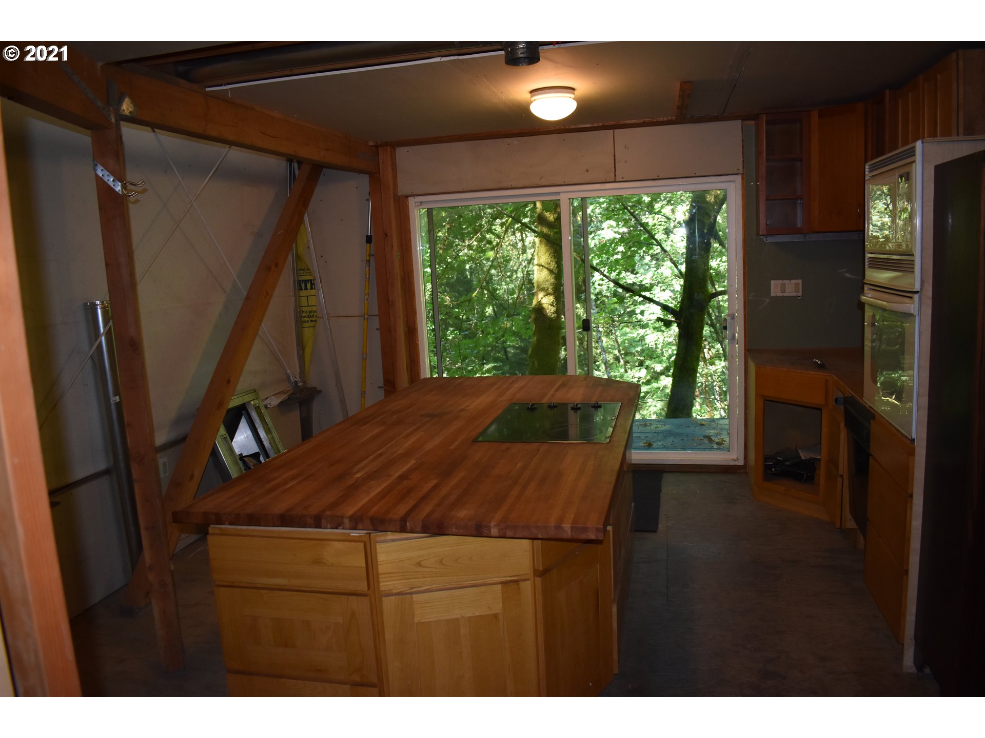 4911 Southwest Garden Home Road Portland, OR 97219 - Photo 10 of 15