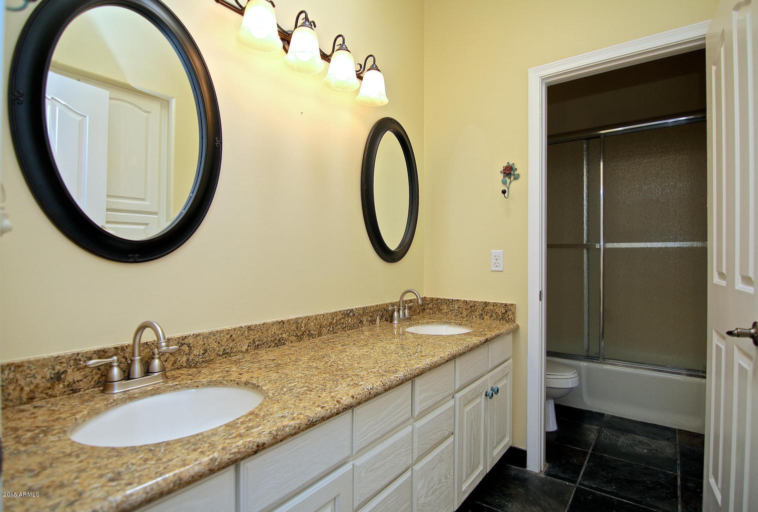 3530 North Hawes Road, Unit 3 Mesa, AZ 85207 - Photo 23 of 68 20150826170750424473000000-o