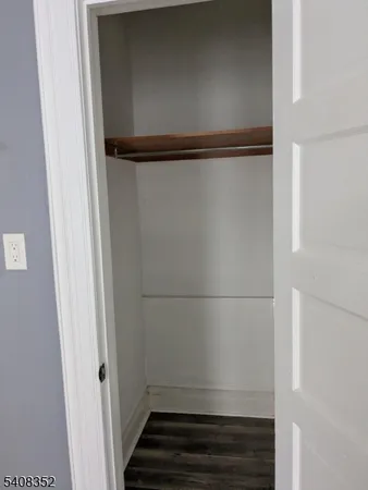 $2,800 | 32 Vreeland Avenue, Paterson, NJ 07504