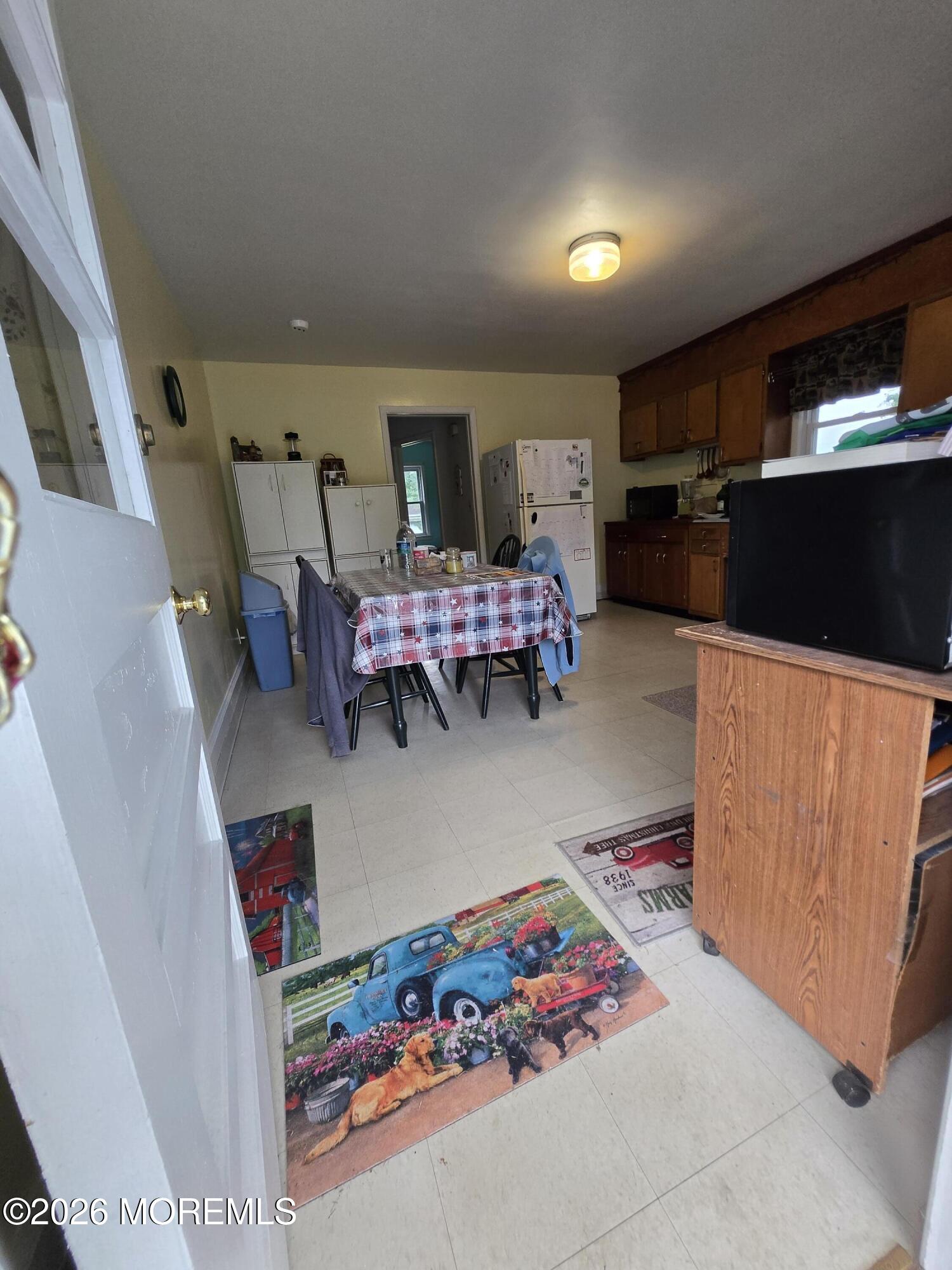 106 Waterworks Road Freehold, NJ 07728 - Photo 5 of 69 38609