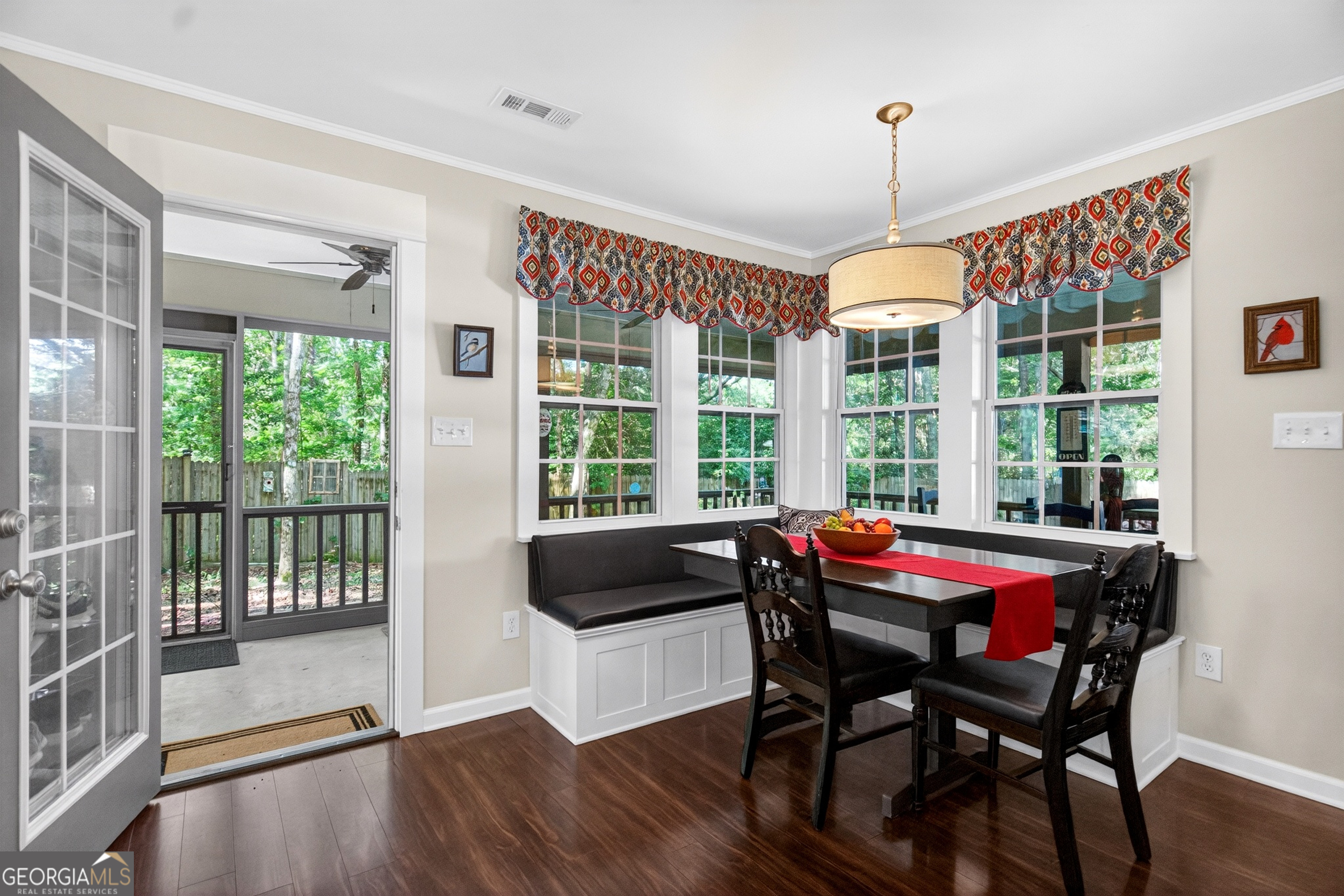 4656 Greenville Road LaGrange, GA 30241 - Photo 13 of 34 a dining room with furniture and window