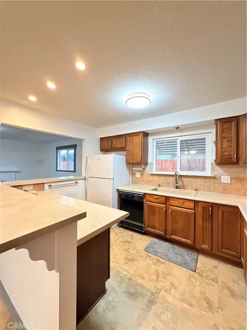 $1,500 | 2734 Grove La, La Verne, CA 91750