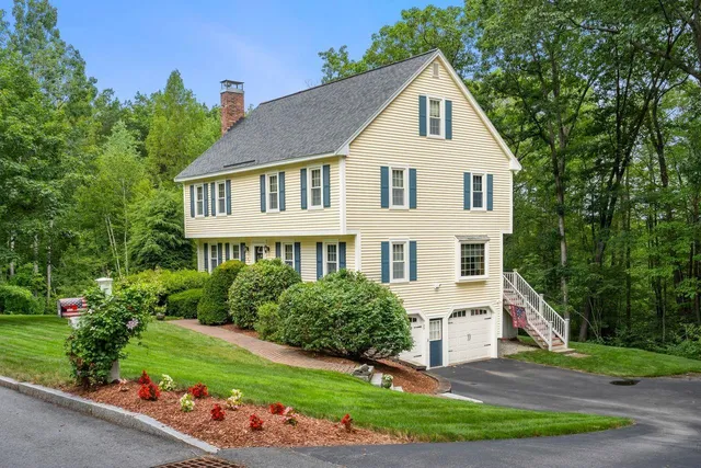 $600,000 | 39 Autumn Run, Hooksett, NH 03106