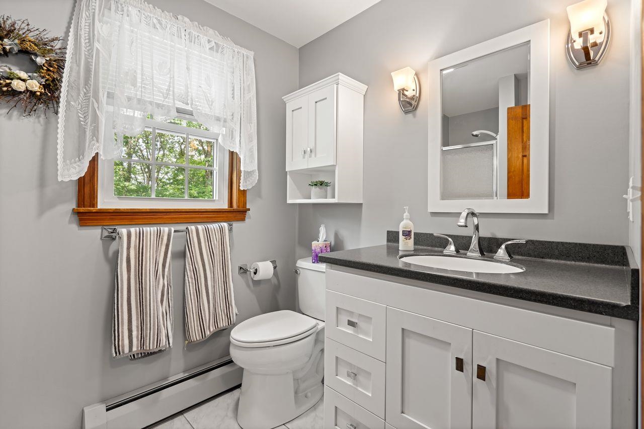 39 Autumn Run Hooksett, NH 03106 - Photo 24 of 38