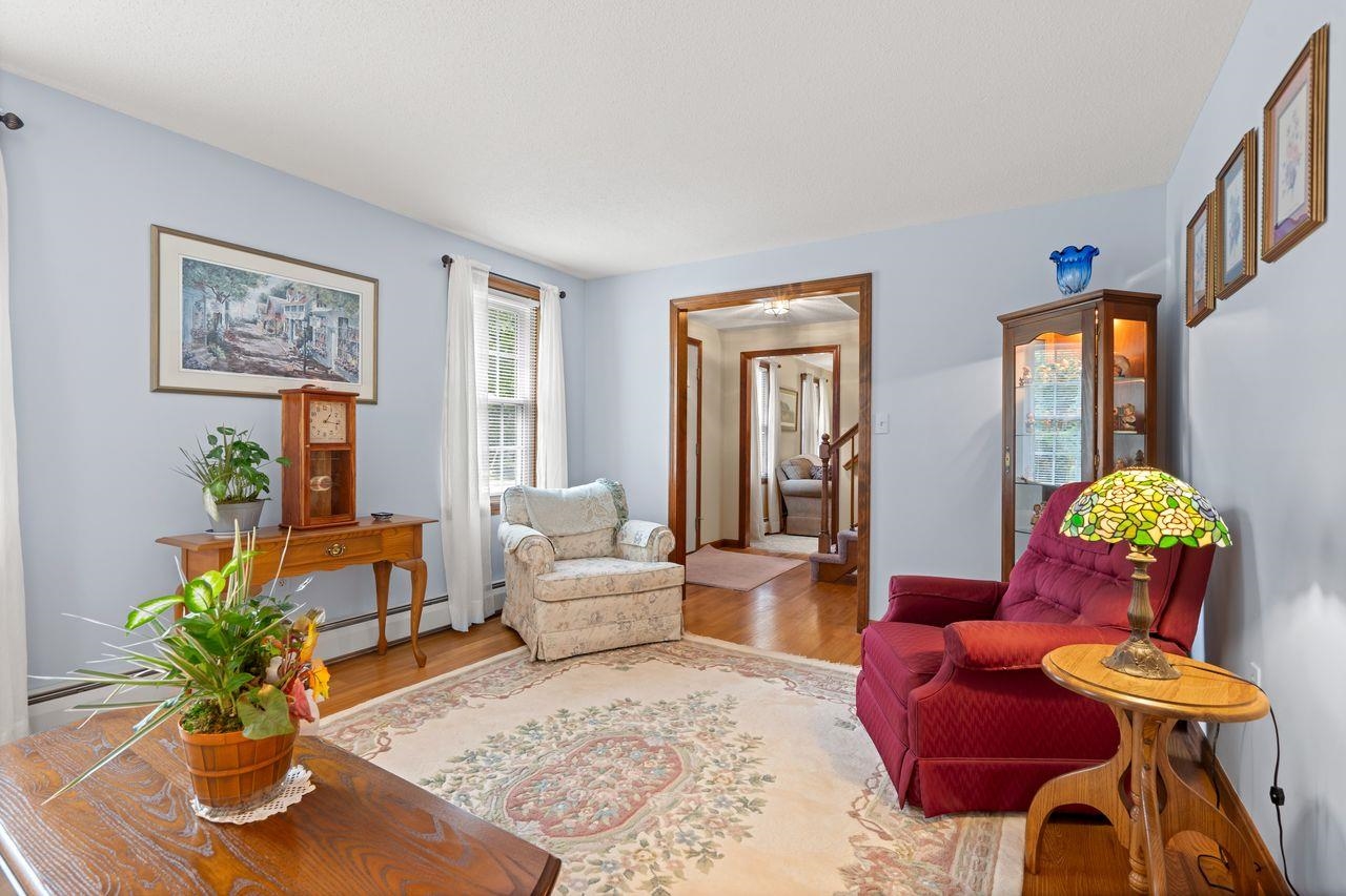 39 Autumn Run Hooksett, NH 03106 - Photo 3 of 38