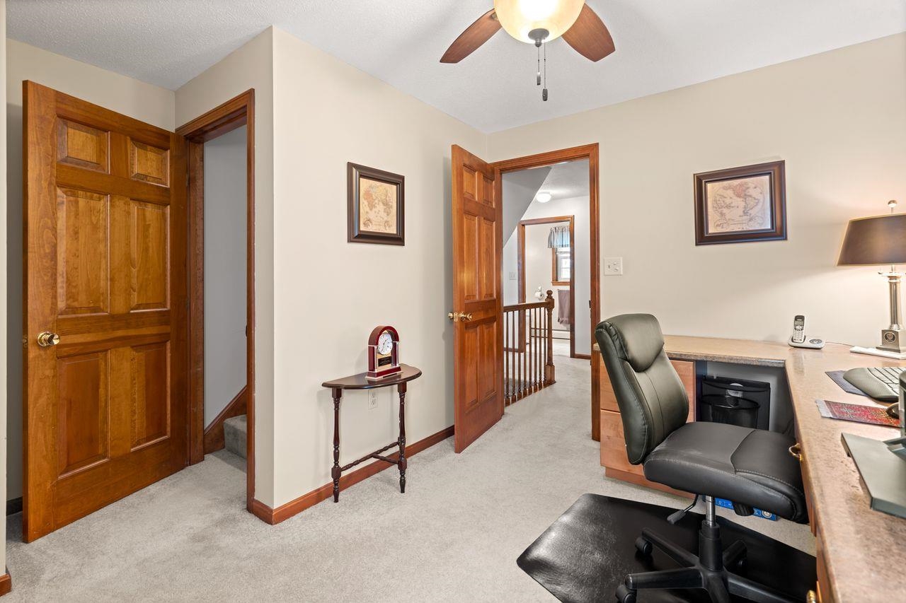 39 Autumn Run Hooksett, NH 03106 - Photo 31 of 38