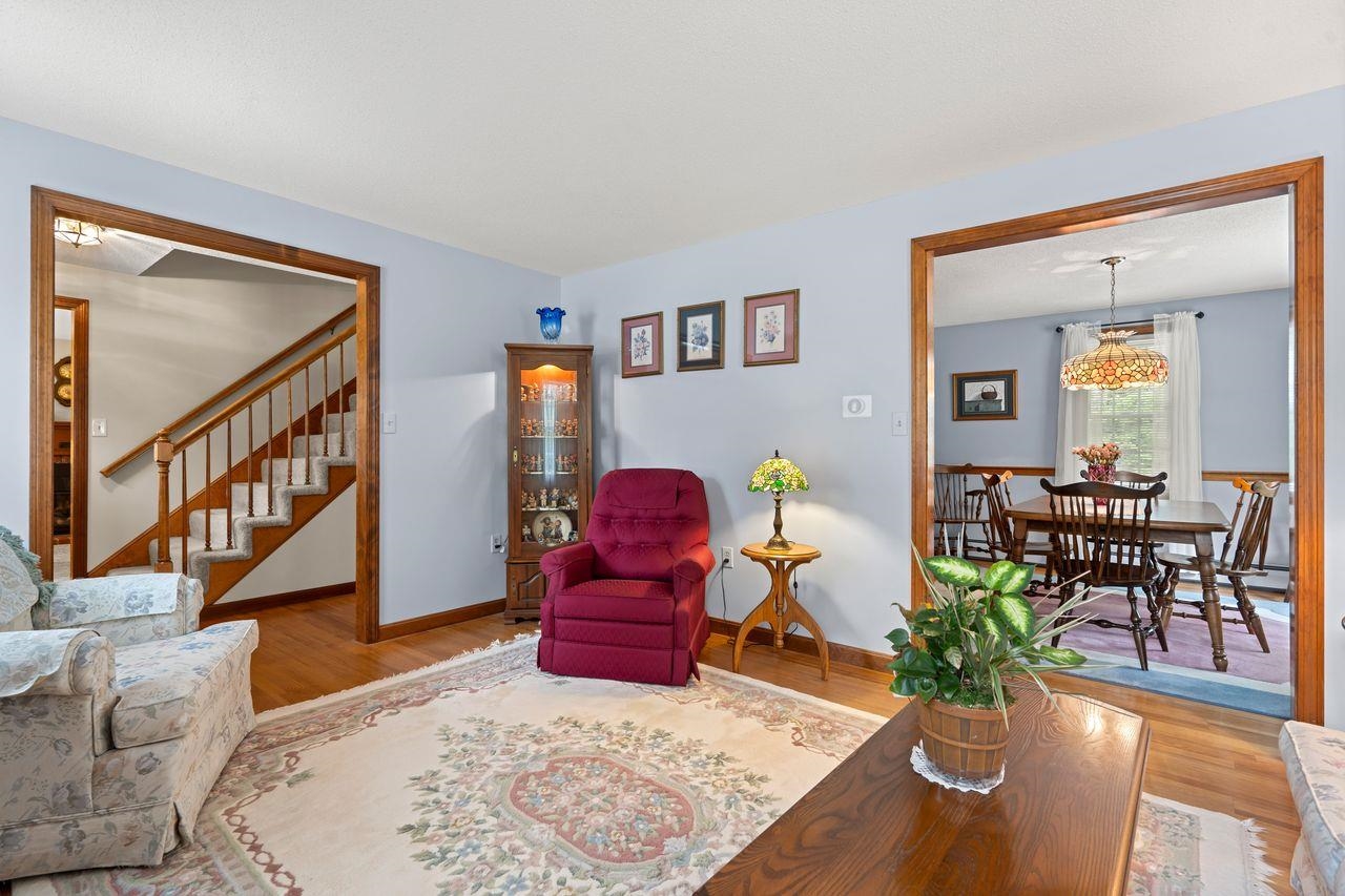 39 Autumn Run Hooksett, NH 03106 - Photo 5 of 38